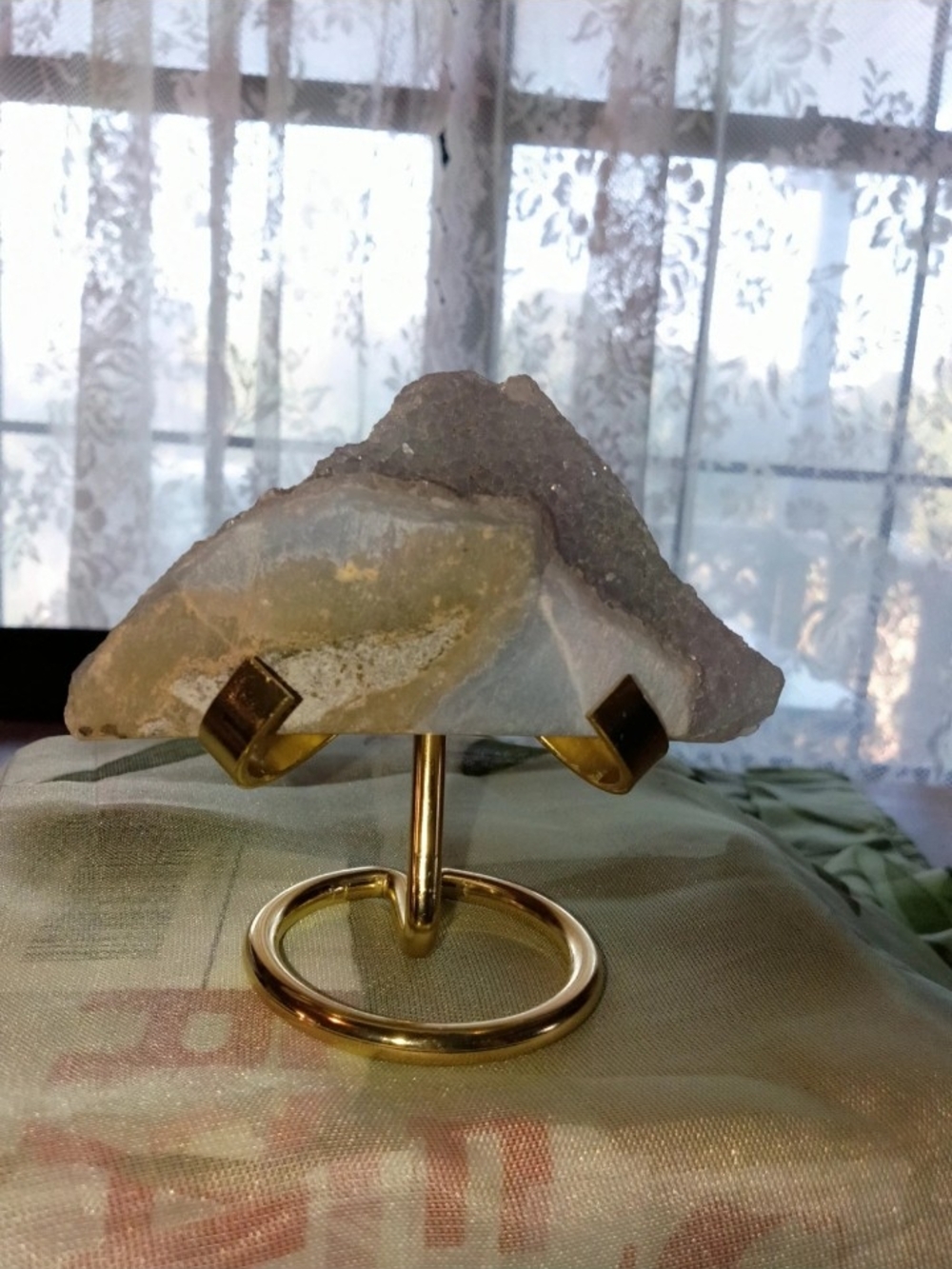 Natural Blue Lace Agate Display on Gold Metal Stand - White and Gold Home Accent